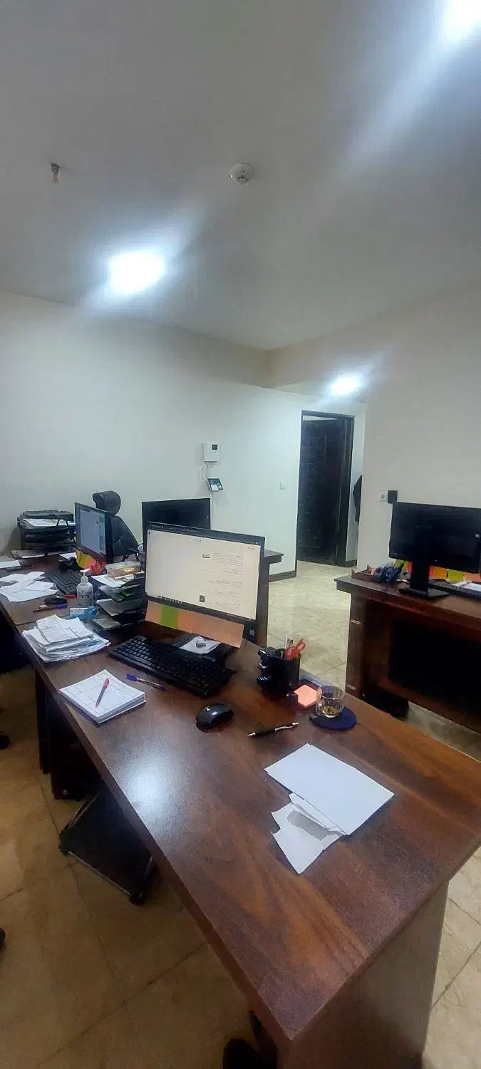 اداری 90 متری 3 خواب تاپ لوکیشن|اجارهٔ دفتر کار، اتاق اداری، مطب|اصفهان, شیخ اشراق|دیوار