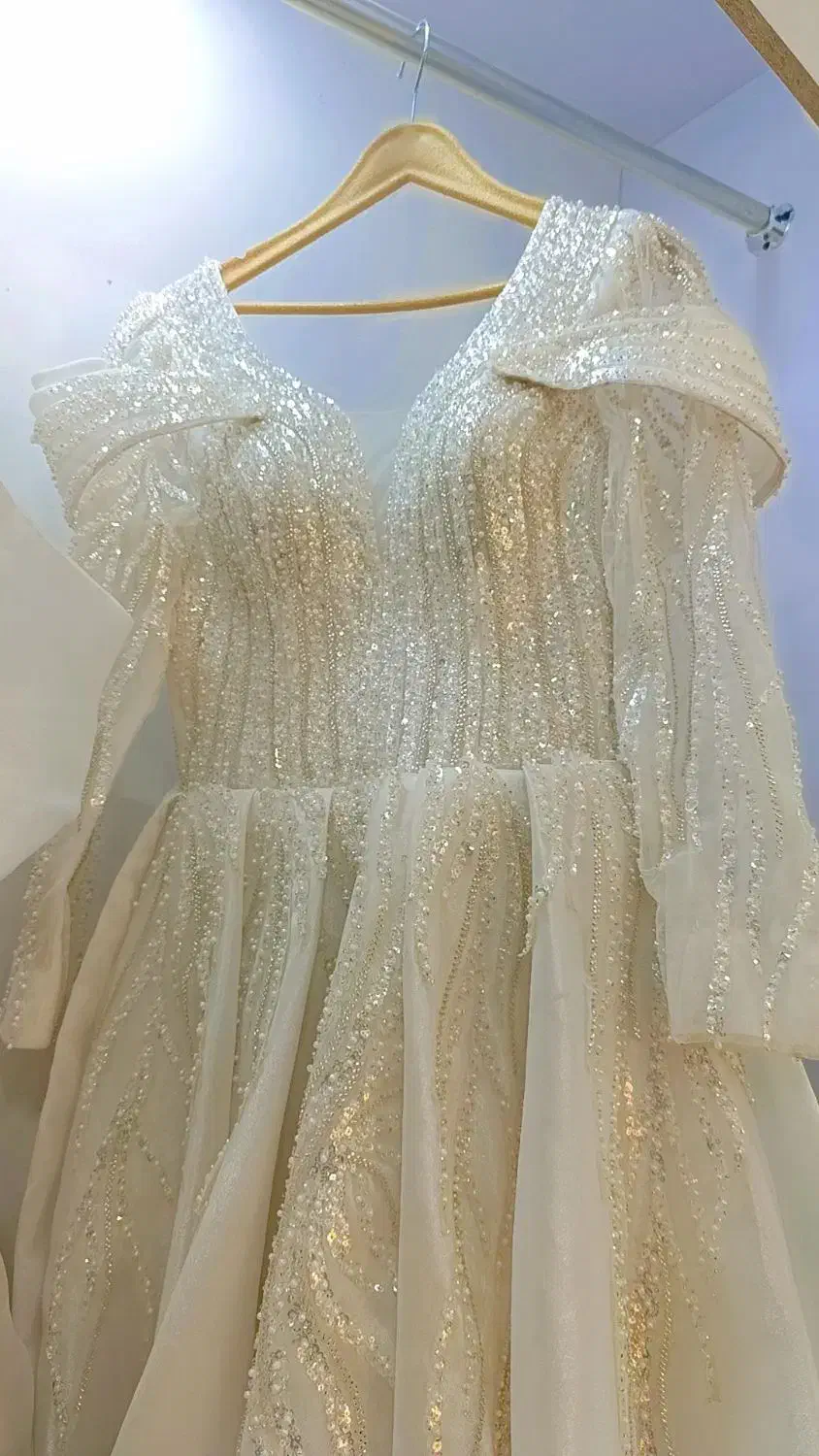 لباس عروس|لباس|نهبندان, |دیوار