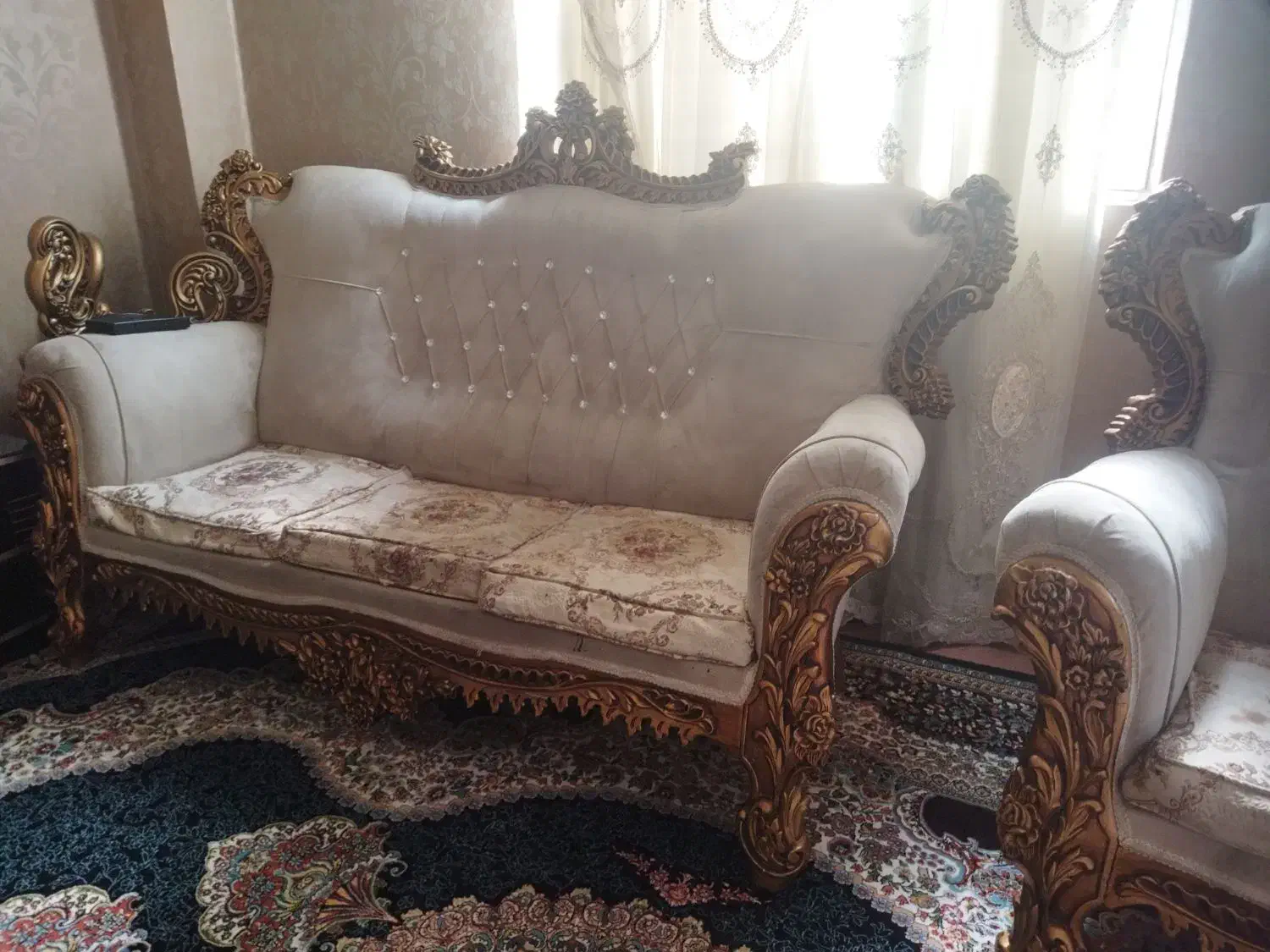 مبل سلطنتی هفت نفره وسه عسلی وناهار خوری|مبلمان خانگی و میز عسلی|قدس, شهرقدس|دیوار