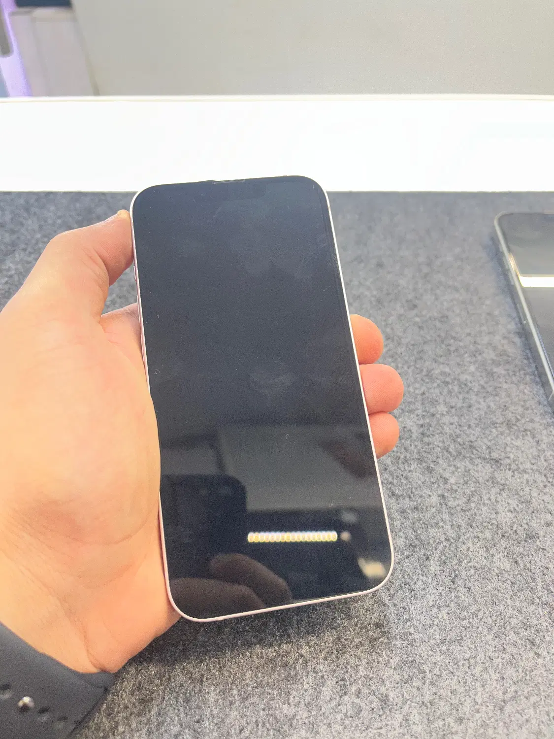 Iphone 13|موبایل|بابل, |دیوار