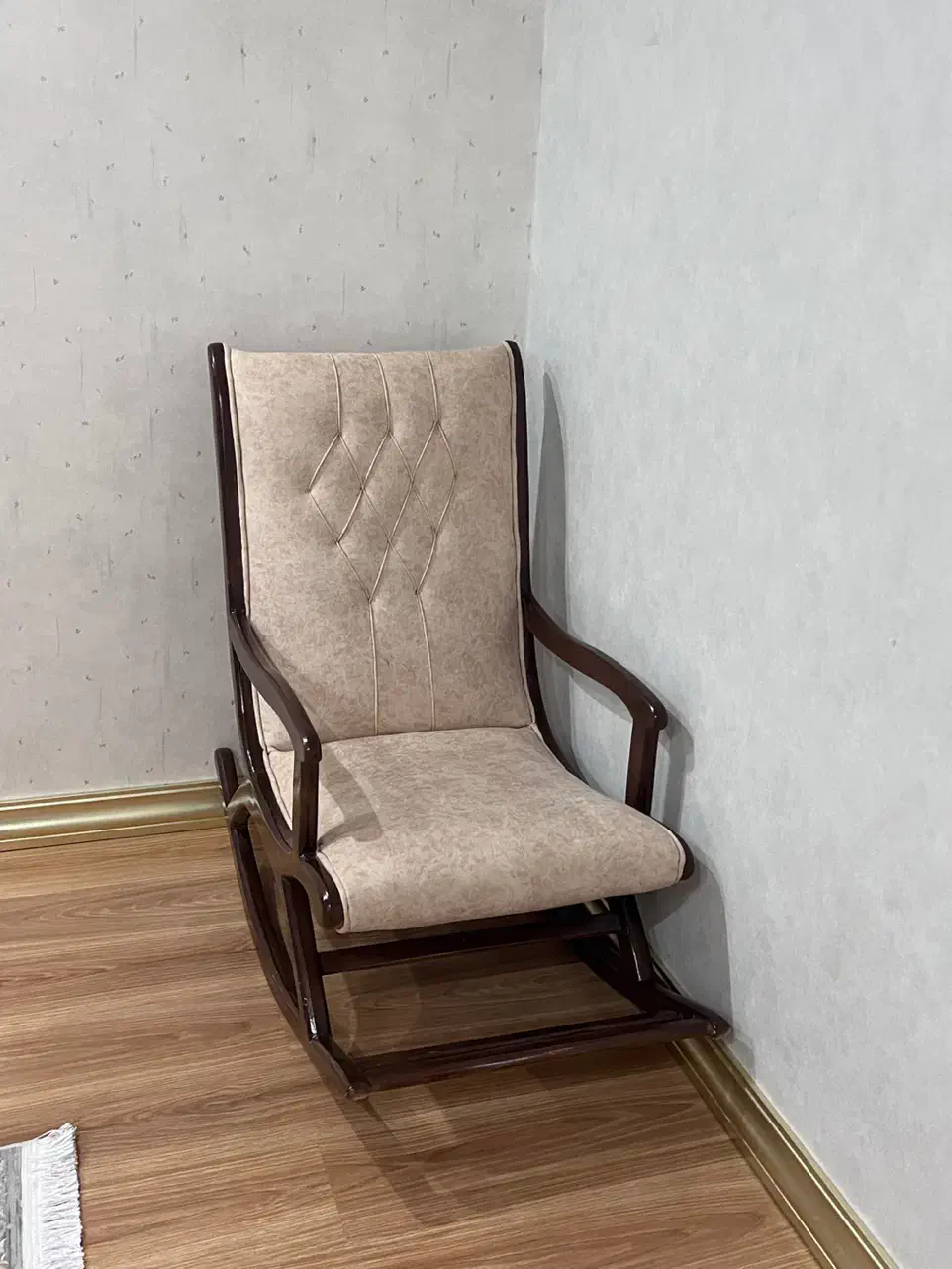 صندلی راک|صندلی و نیمکت|بندر ماهشهر, |دیوار