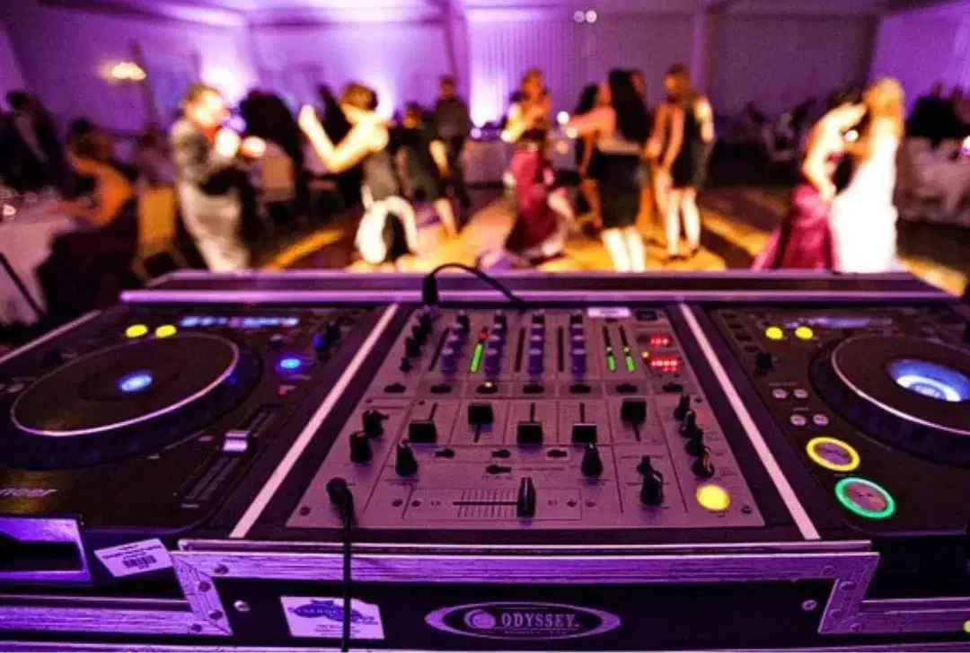 دی جی|خدمات پذیرایی، مراسم|کرمان, |دیوار