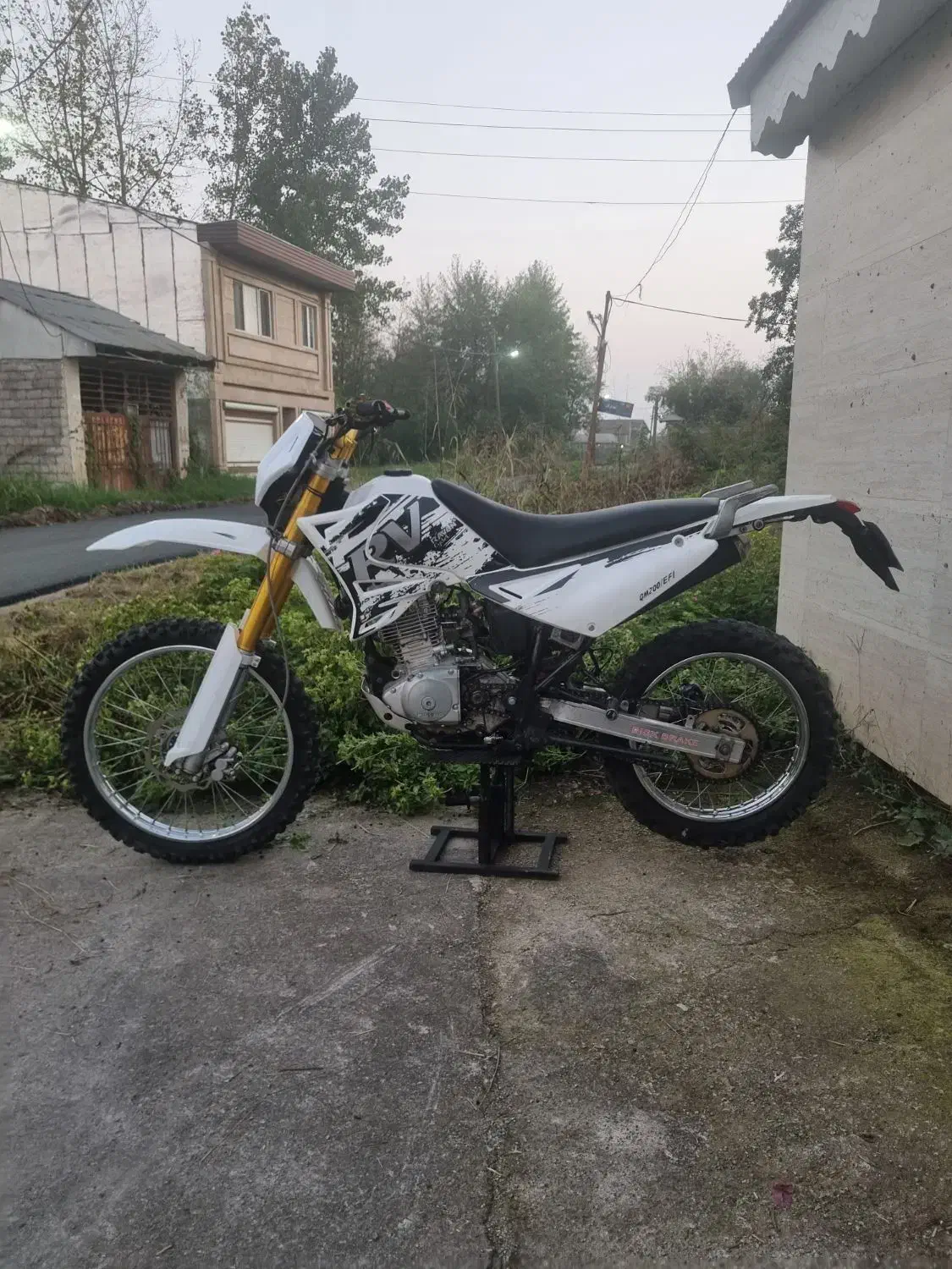 تریل روان 200 مدل 93 سالم و در حد|موتورسیکلت|سنگر, |دیوار