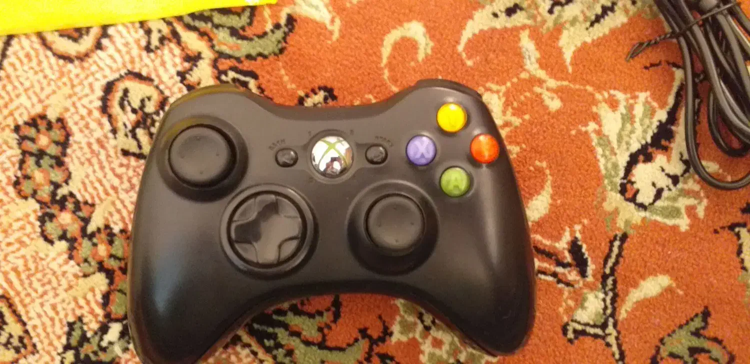 دسته xbox 360 همراه با کابل شارژ،اصل|کنسول، بازی ویدئویی و آنلاین|تبریز, |دیوار