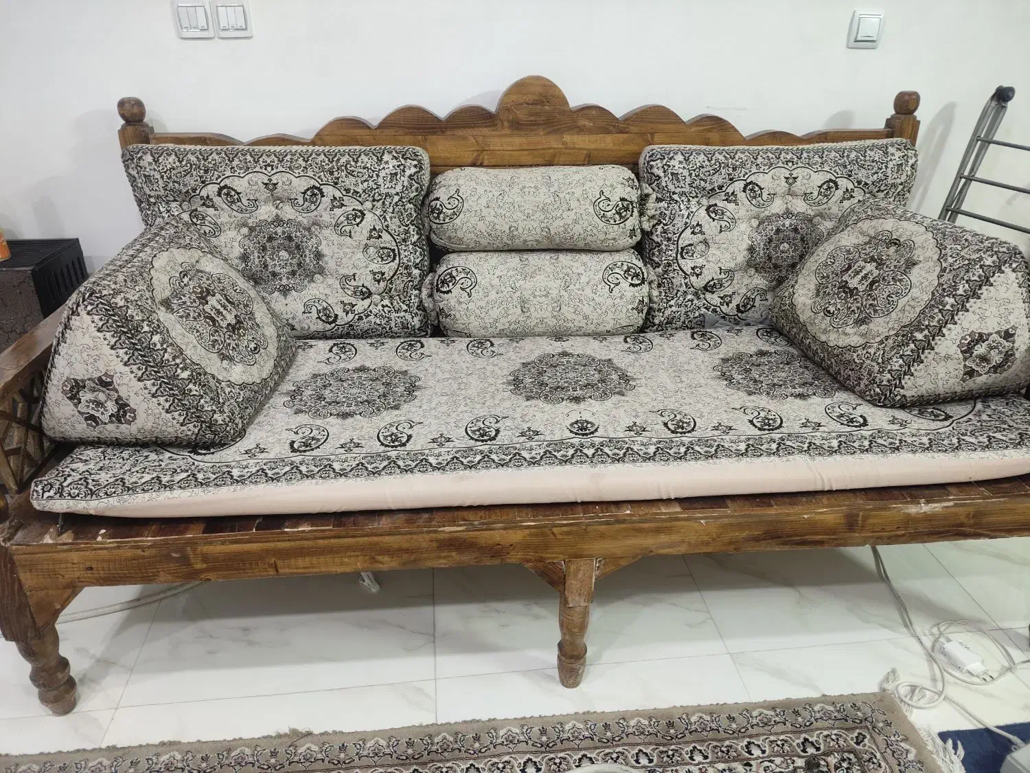 تخت شاه نشین فروش فوری|تخت و سرویس خواب|ورامین, خیر آباد|دیوار