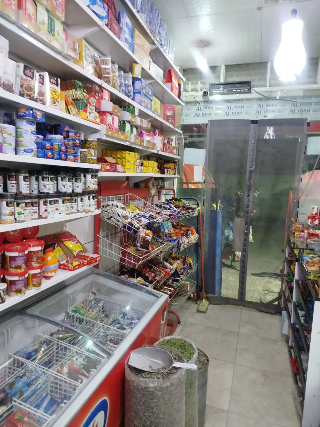 واگذاری سوپر مارکت|اجارهٔ مغازه و غرفه|سنندج, |دیوار