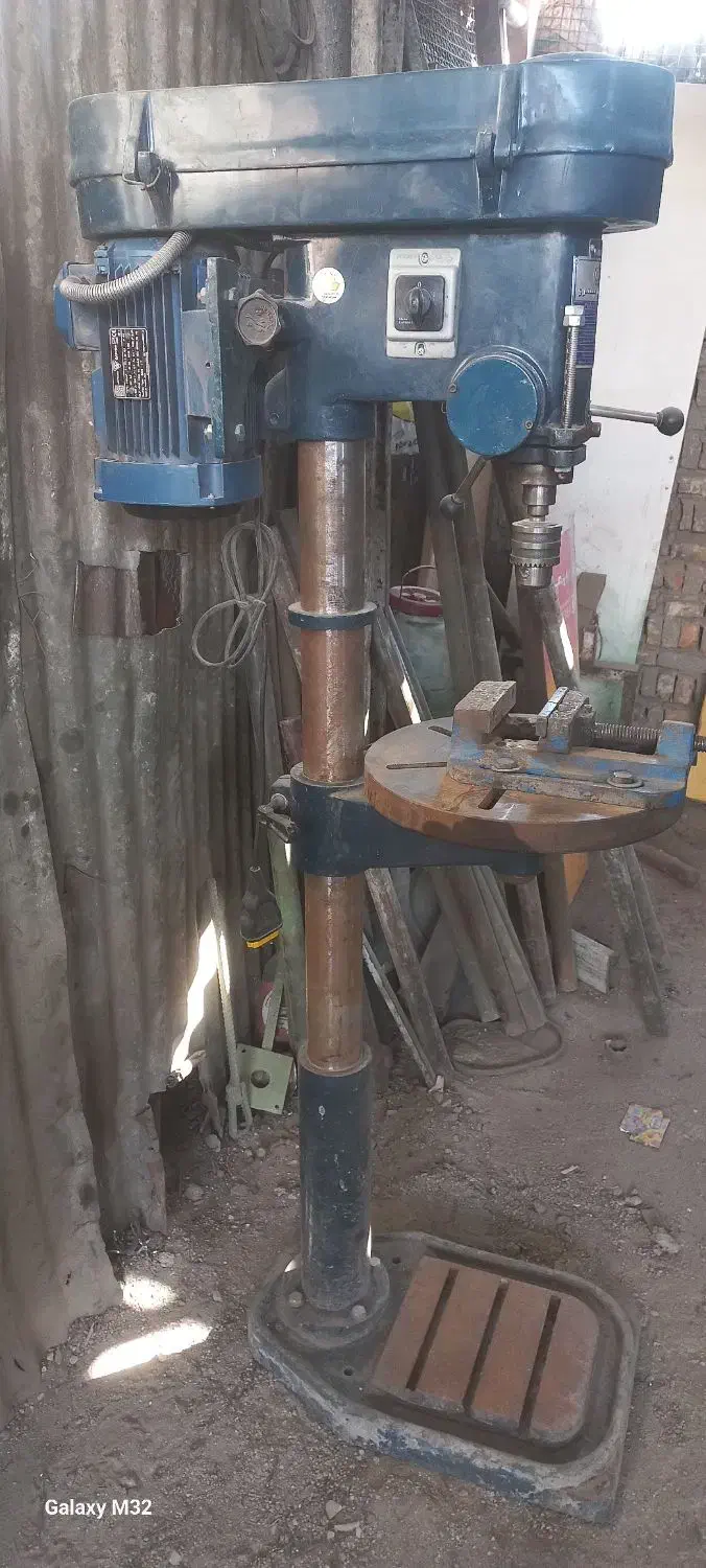 دریل پایه بلند ام ۲۵ پیشرو مته تا سایز ۳۲ سه اسب|ابزارآلات|تهران, شهرک ابوذر|دیوار