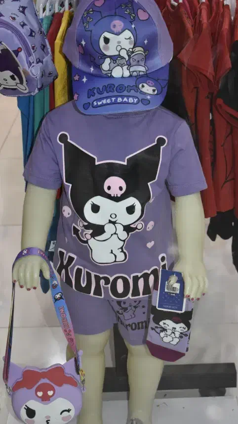 کرومی|کفش و لباس بچه|قشم, |دیوار