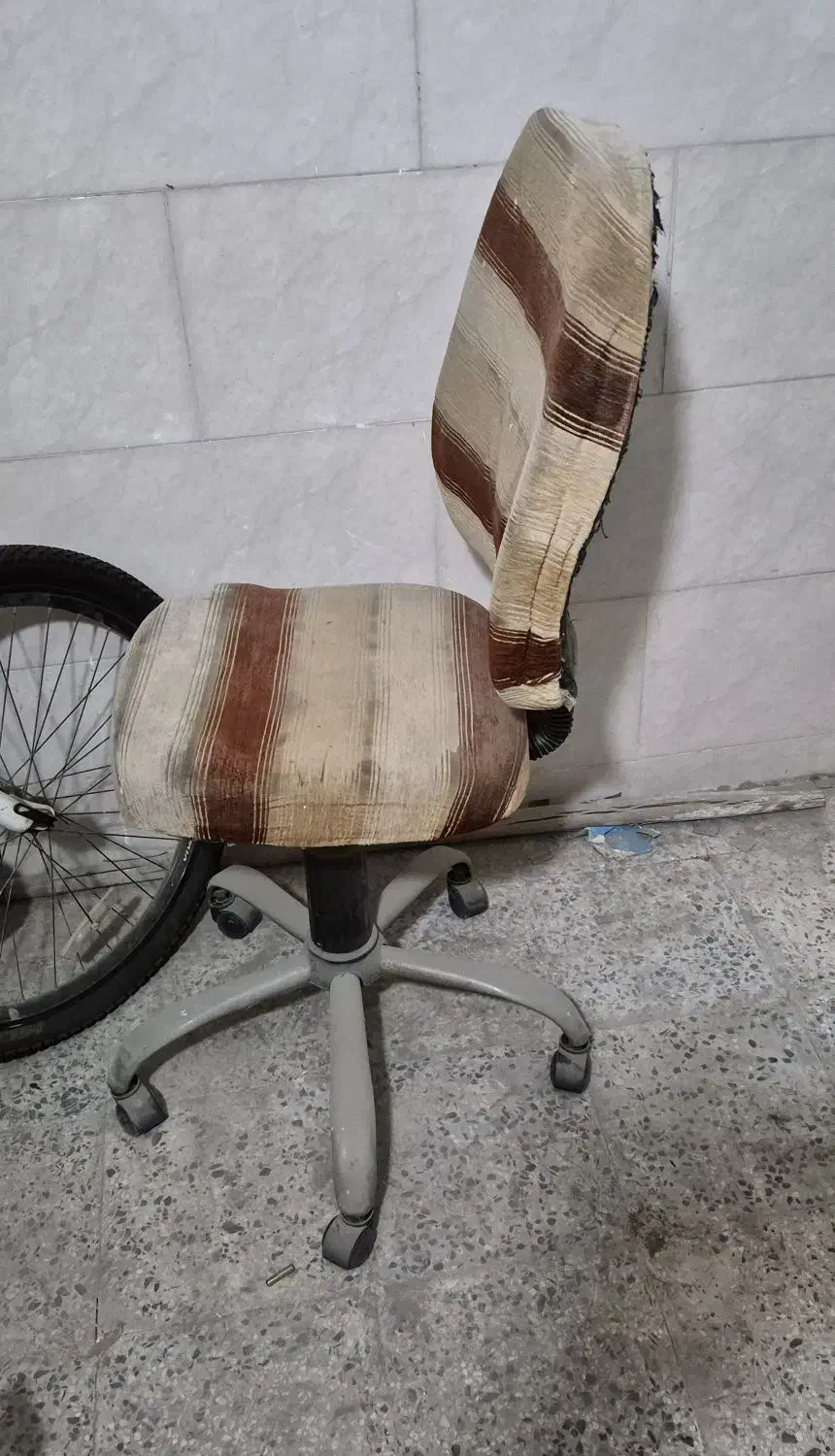 صندلی چرخدار|صندلی و نیمکت|بندرعباس, |دیوار