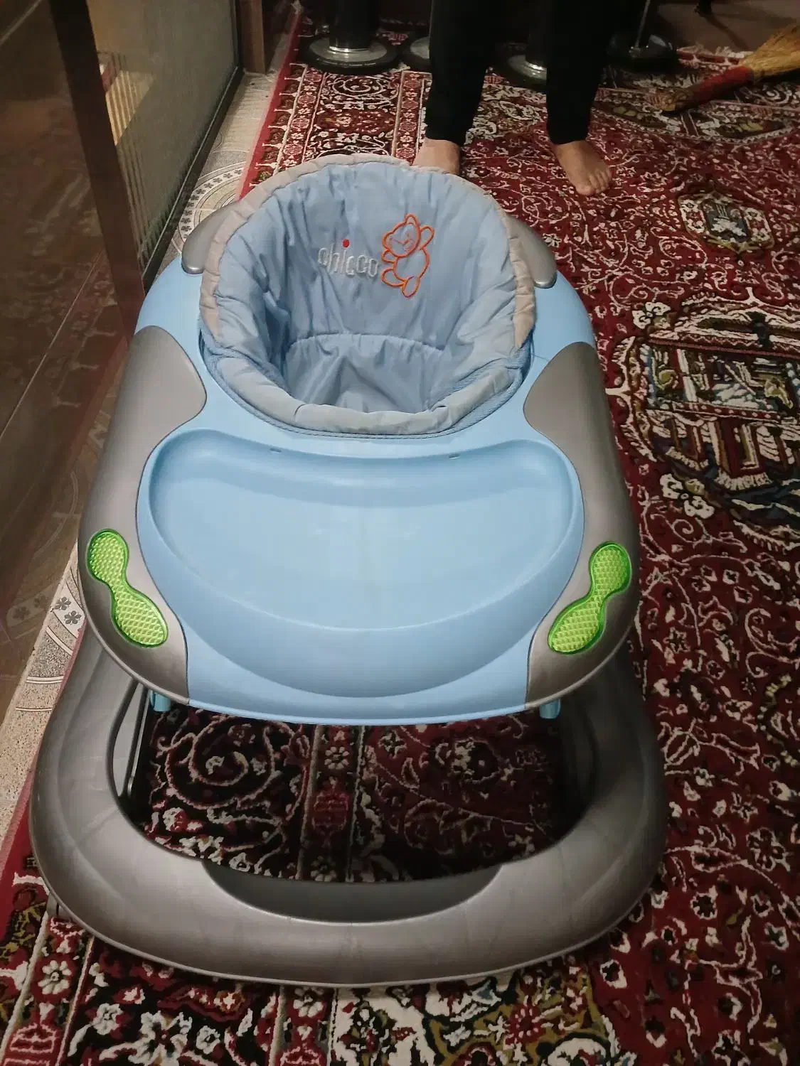 رُرُرَک در حد نو|کالسکه و لوازم جانبی|رشت, دروازه لاکان|دیوار