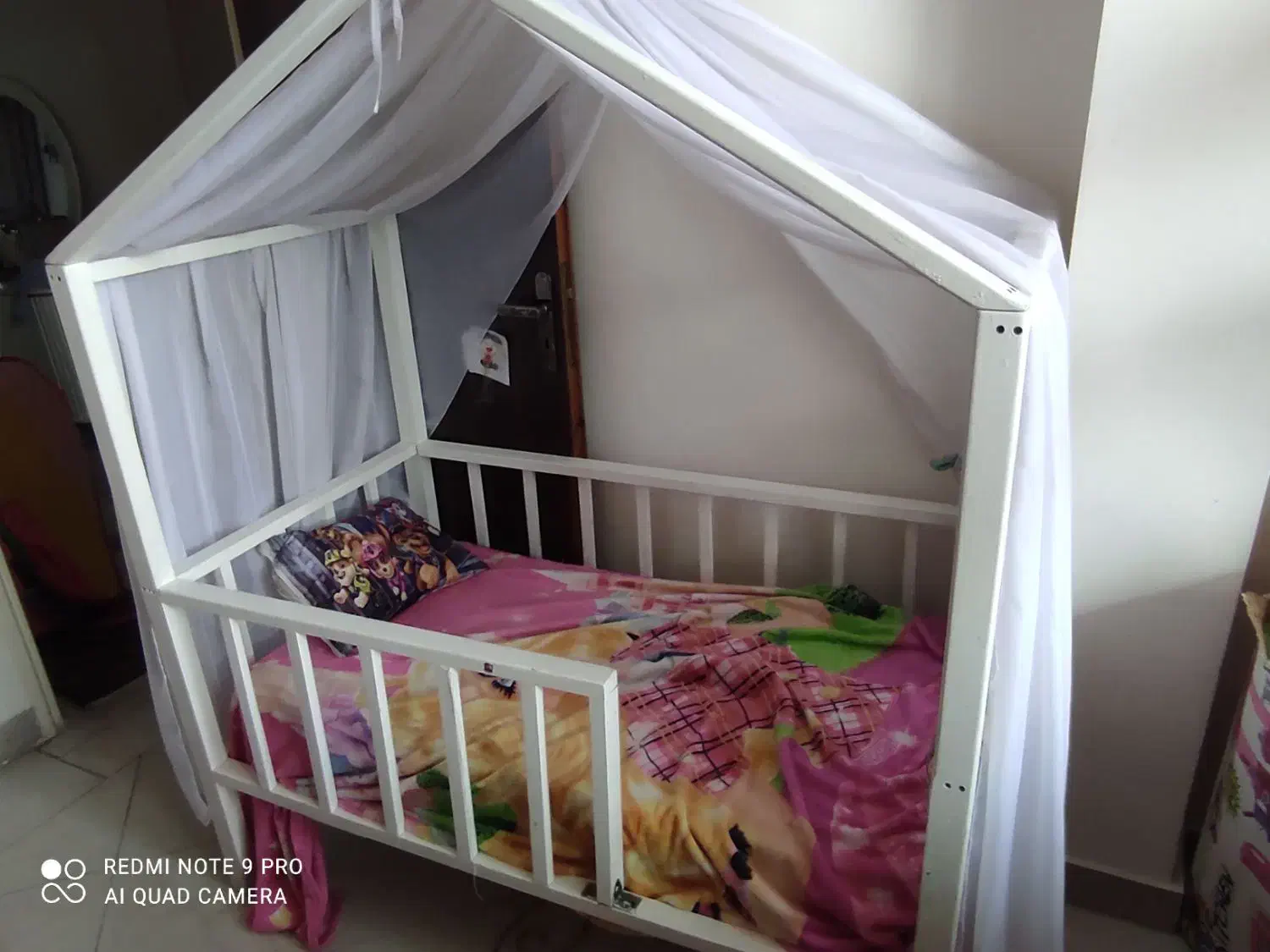 تخت دخترونه با تشک طبی|تخت و صندلی بچه|اسلامشهر, شاطره|دیوار