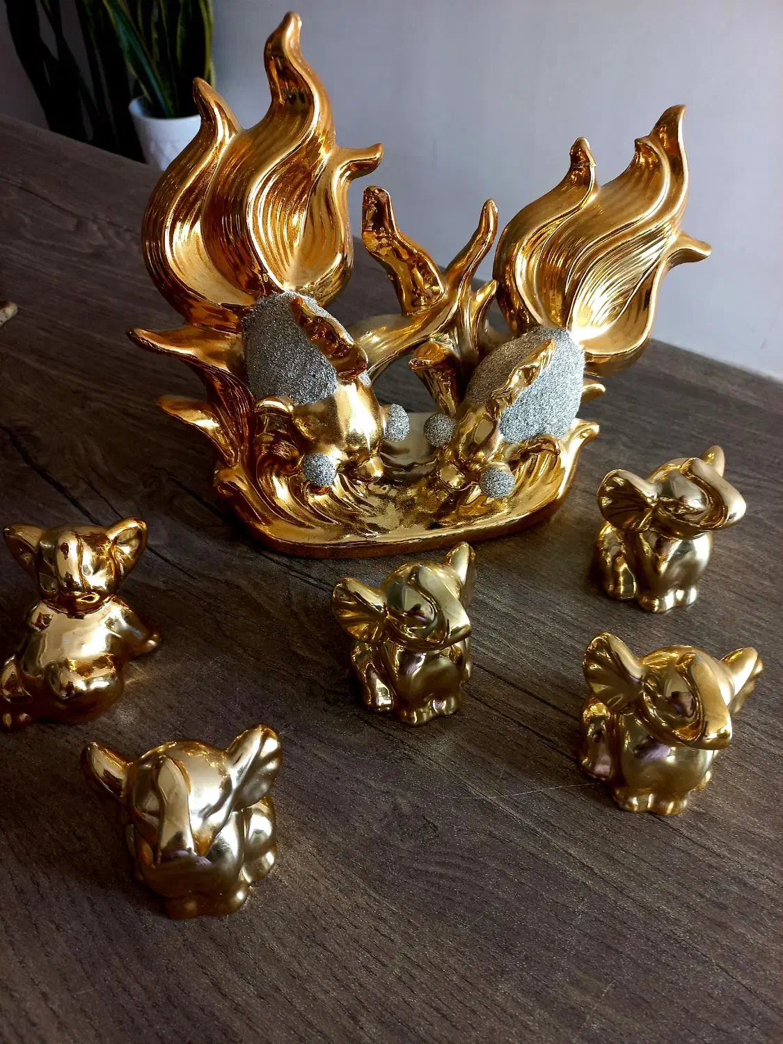 تزعینی ـ|مجسمه، تندیس، ماکت|بروجرد, |دیوار