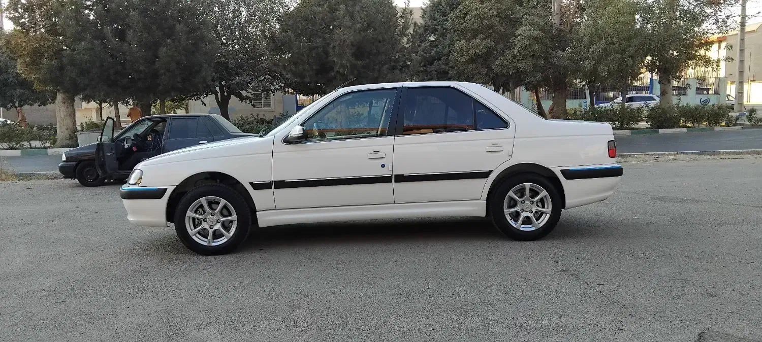 فروشی|خودرو سواری و وانت|تهران, صادقیه|دیوار