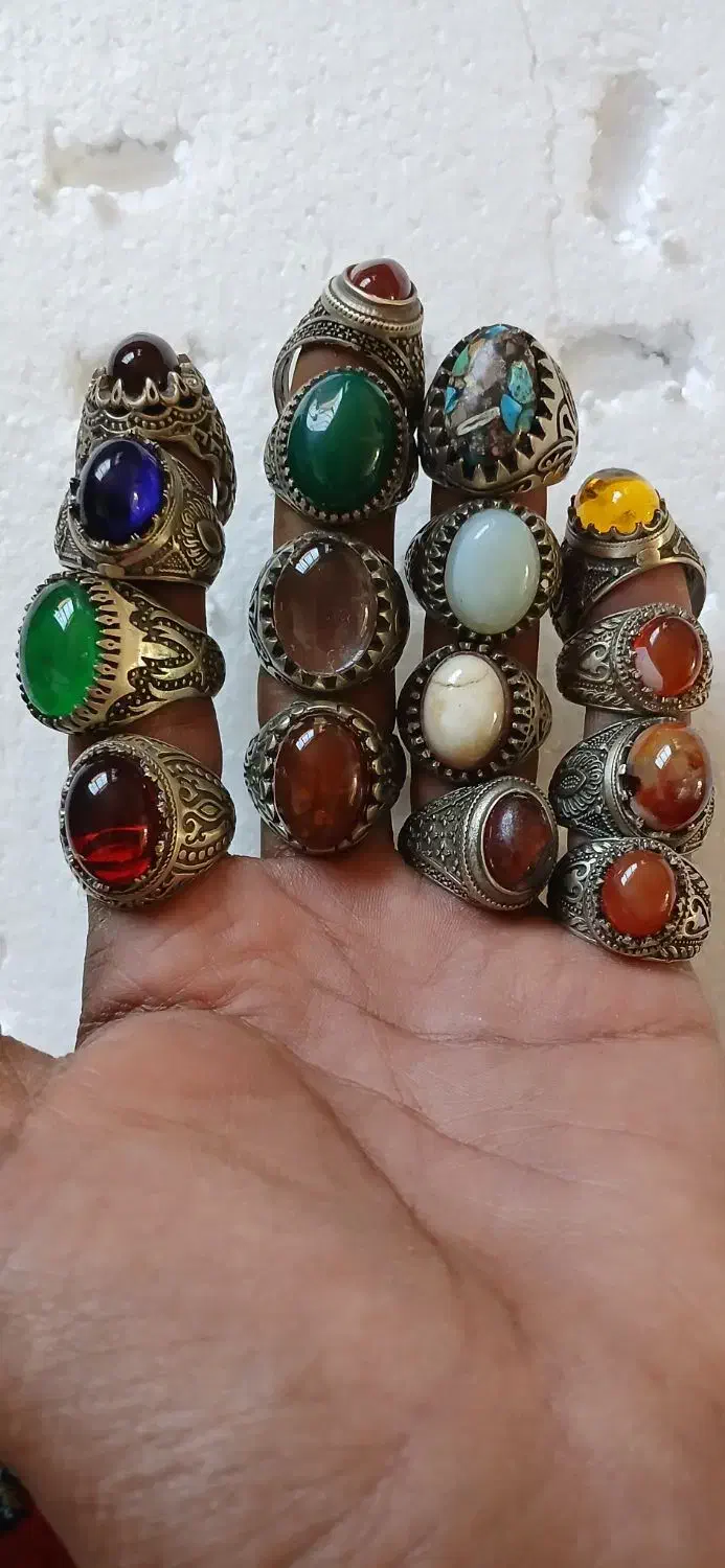 انگشتر بدلیجات|بدلیجات|نیشابور, کشتارگاه|دیوار