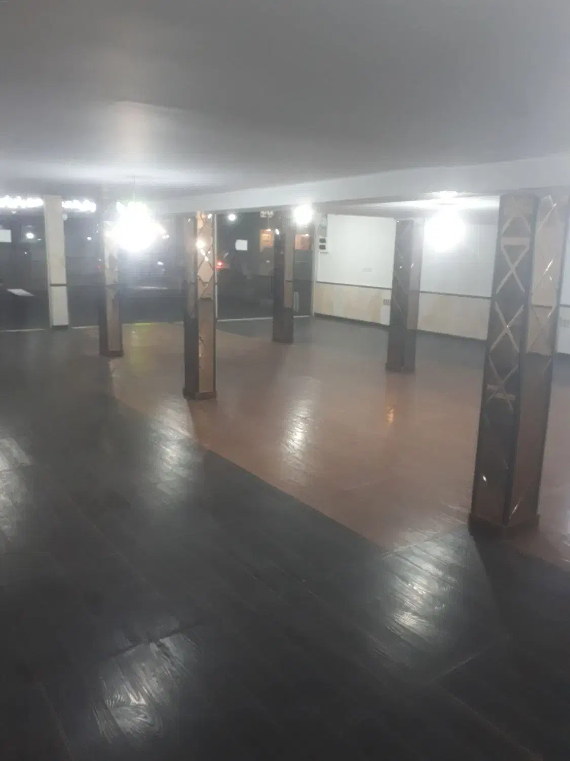 اجاره مغازه ۱۶۸متری بر اصلی خیابان شهید انصاری|اجارهٔ مغازه و غرفه|رشت, شالکو|دیوار