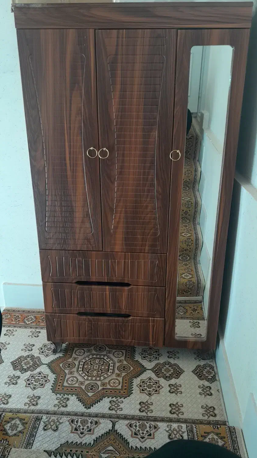 کمد قهوه ای سالم|جاکفشی، کمد، دراور|دلیجان, |دیوار