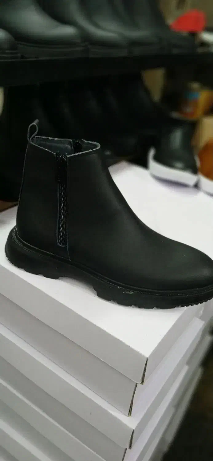 حراج بوت مردانه چرم طبیعی|کیف، کفش، کمربند|تهران, بهارستان|دیوار