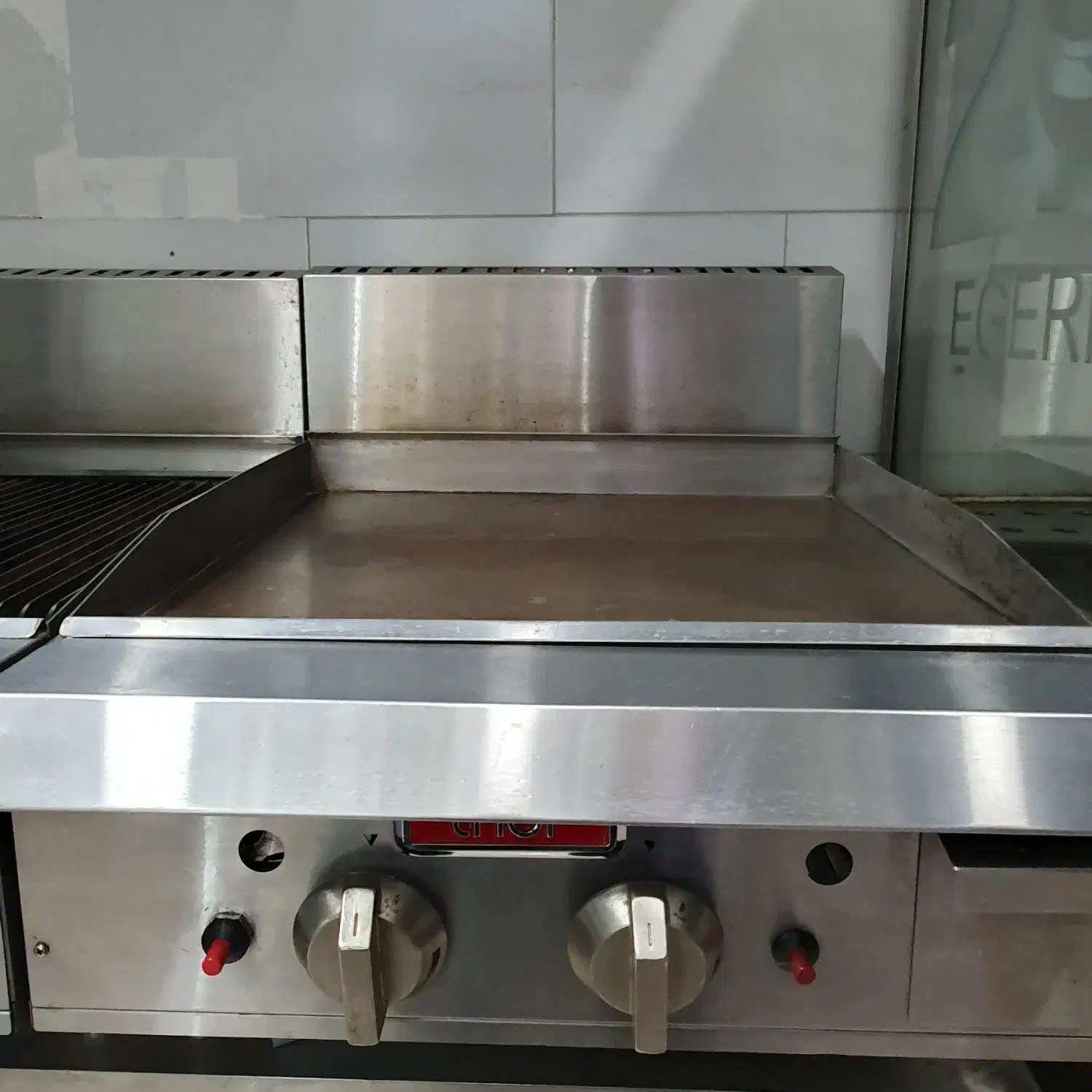 فر برگر خارجی تور  روغنی و زغالی ۶۰ سانتی|کافی‌شاپ و رستوران|فولادشهر, C4|دیوار