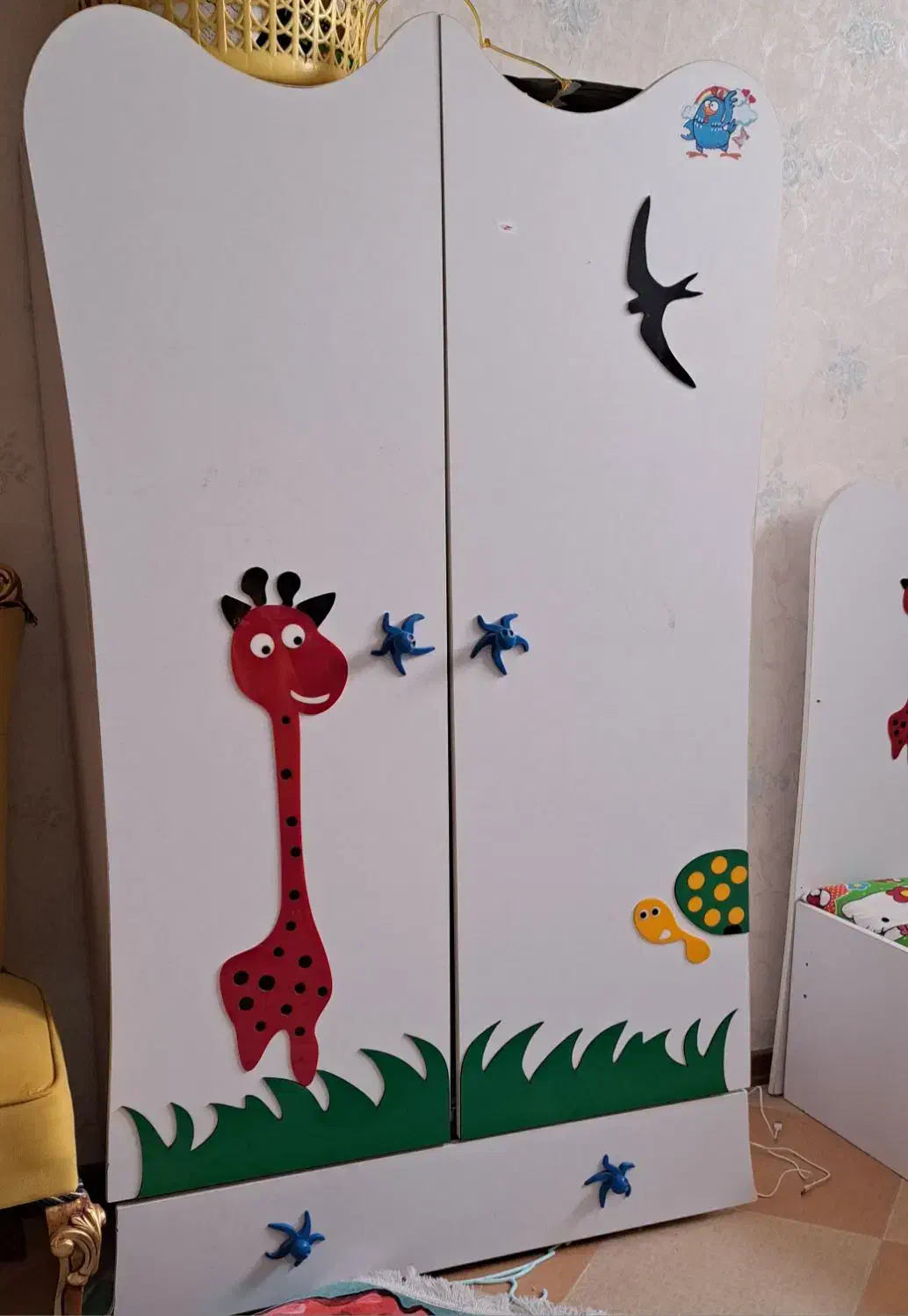 تخت و کمد کودک|تخت و سرویس خواب|شاهین‌شهر, فردوسی|دیوار