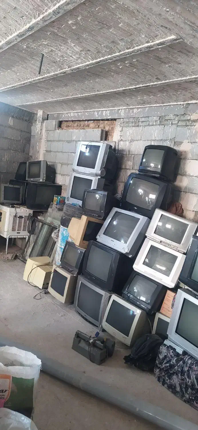 معامله تلویزیون سوخته قدیمی ۱۴ ۲۱ ۲۹|تلویزیون و پروژکتور|خرمآباد, |دیوار