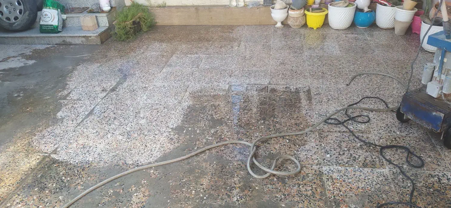 کفسابی انواع موزاییک و سرامیک پذیرفته میشود|خدمات نظافت|دوگنبدان, |دیوار