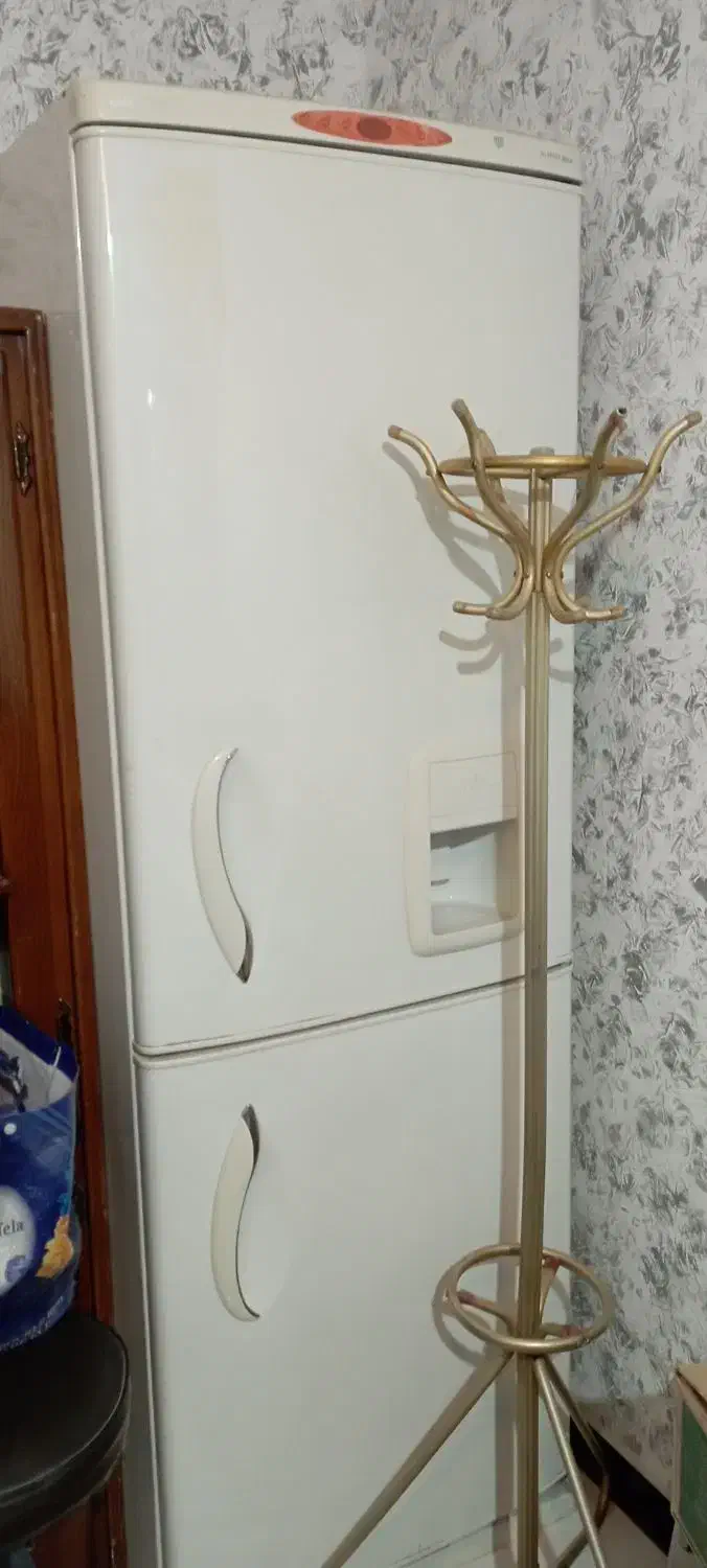 فروش یخچال و آینه و شمعدان|یخچال و فریزر|کرمانشاه, |دیوار