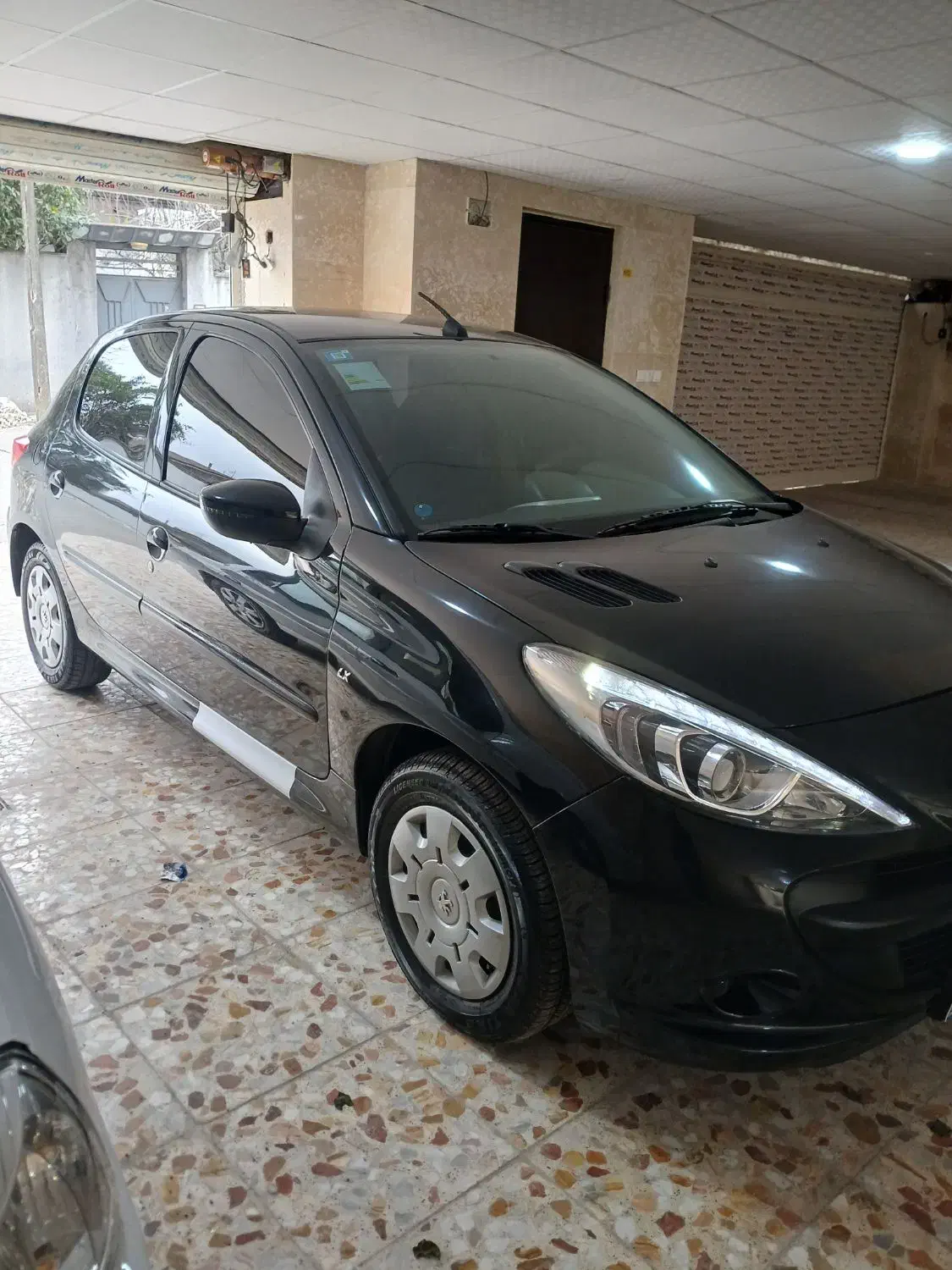 ۲۰۷ سقف فلز|خودرو سواری و وانت|رشت, بلوار گیلان|دیوار