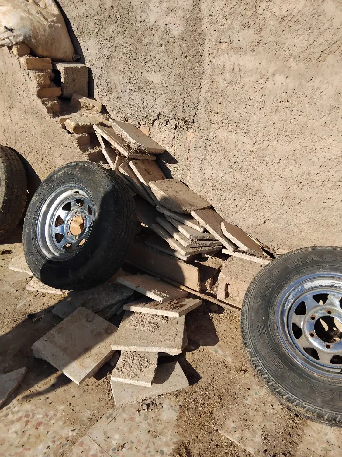 تایر مزدا با رینگ استیل|قطعات یدکی و لوازم جانبی|پاسارگاد, |دیوار