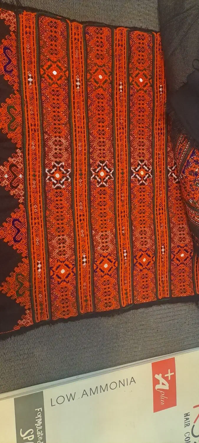 ذی گفتان|لباس|هامون, |دیوار