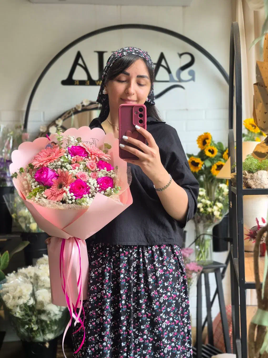 استخدام خانم در گلفروشی (بدون نیاز به سابقه)|استخدام خدمات فروشگاه و رستوران|رشت, دیلمان|دیوار