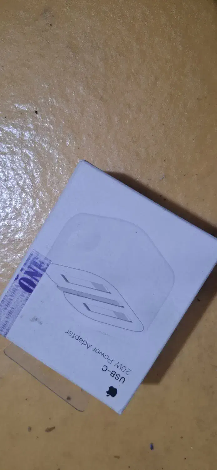 کلگی ایفون ۲۰وات ایفون 11تا 16با جعبه نو نو|لوازم جانبی موبایل و تبلت|ری, شهید غیوری (ابن باویه)|دیوار