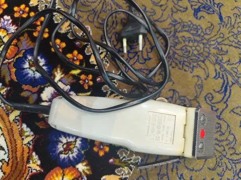 سر تراتش بت فروش میرسد|آرایشی، بهداشتی، درمانی|کازرون, |دیوار