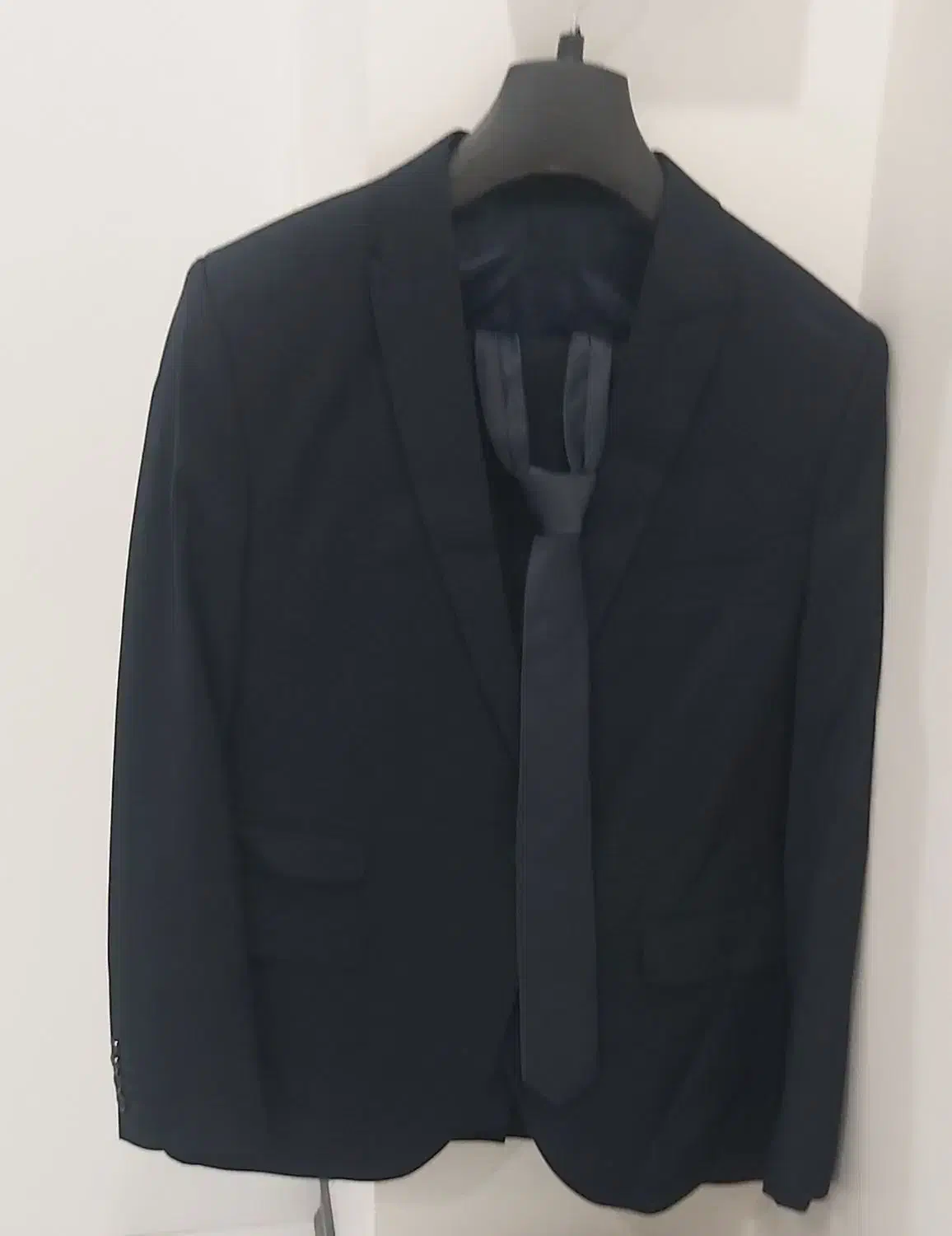 کت و شلواروکروات سرمه ای در حد نو کلا ۳ بار پوشیدم|لباس|تهران, سازمان برنامه جنوبی|دیوار