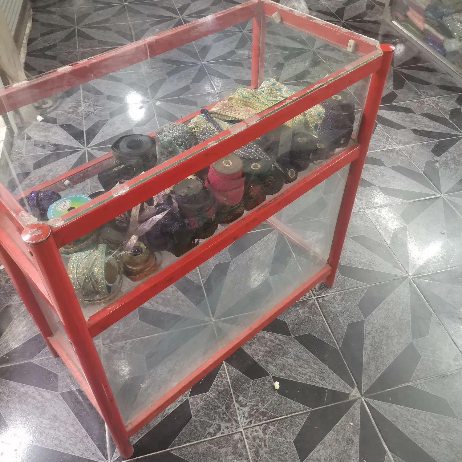 ویترین مغازه...|فروشگاه و مغازه|فیروزآباد (فارس), |دیوار