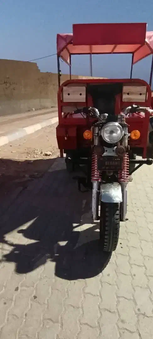 سه چرخ (هرمز)|موتورسیکلت|هرمز, |دیوار