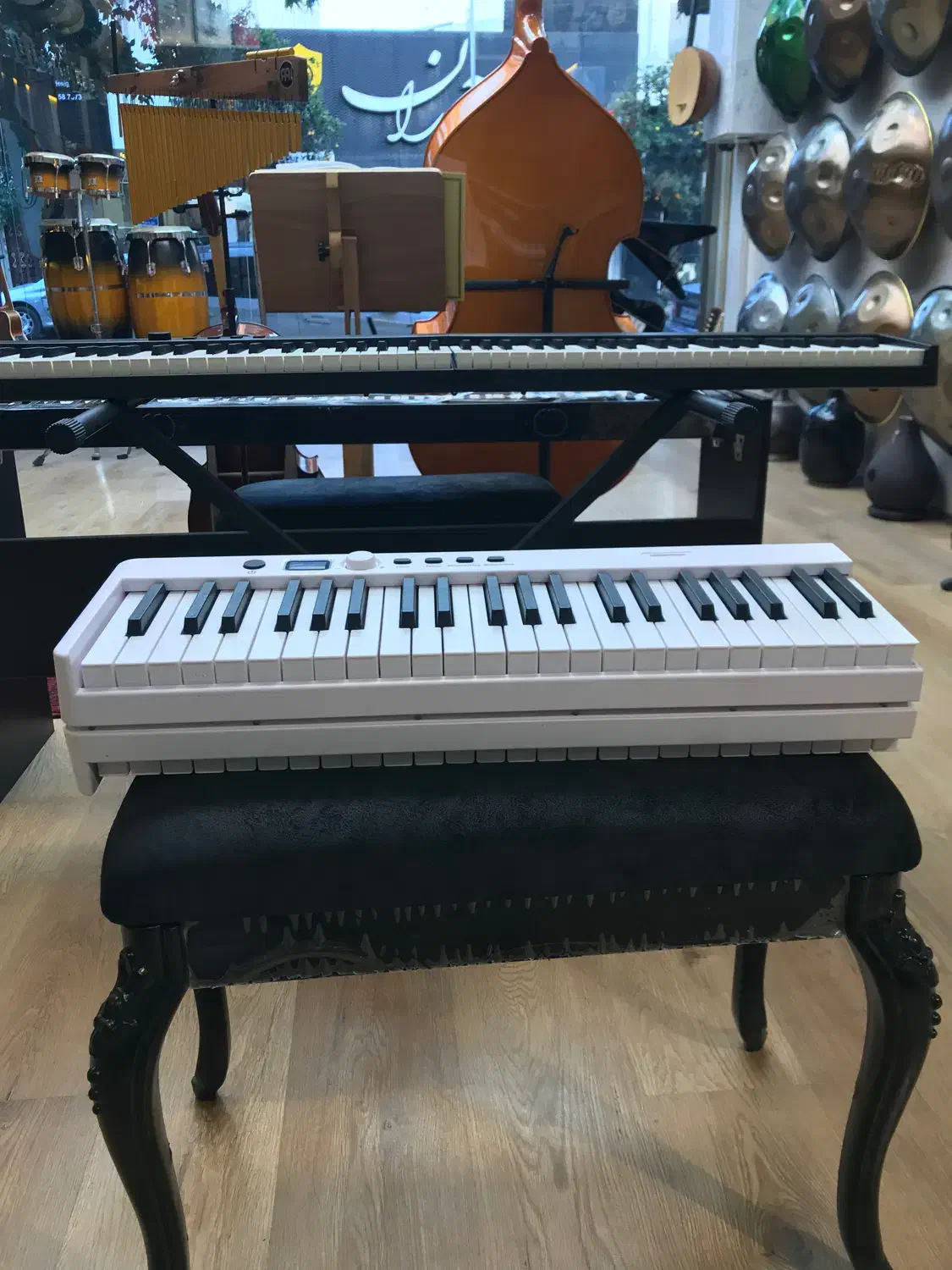 پیانو تاشو|پیانو، کیبورد، آکاردئون|ساری, |دیوار