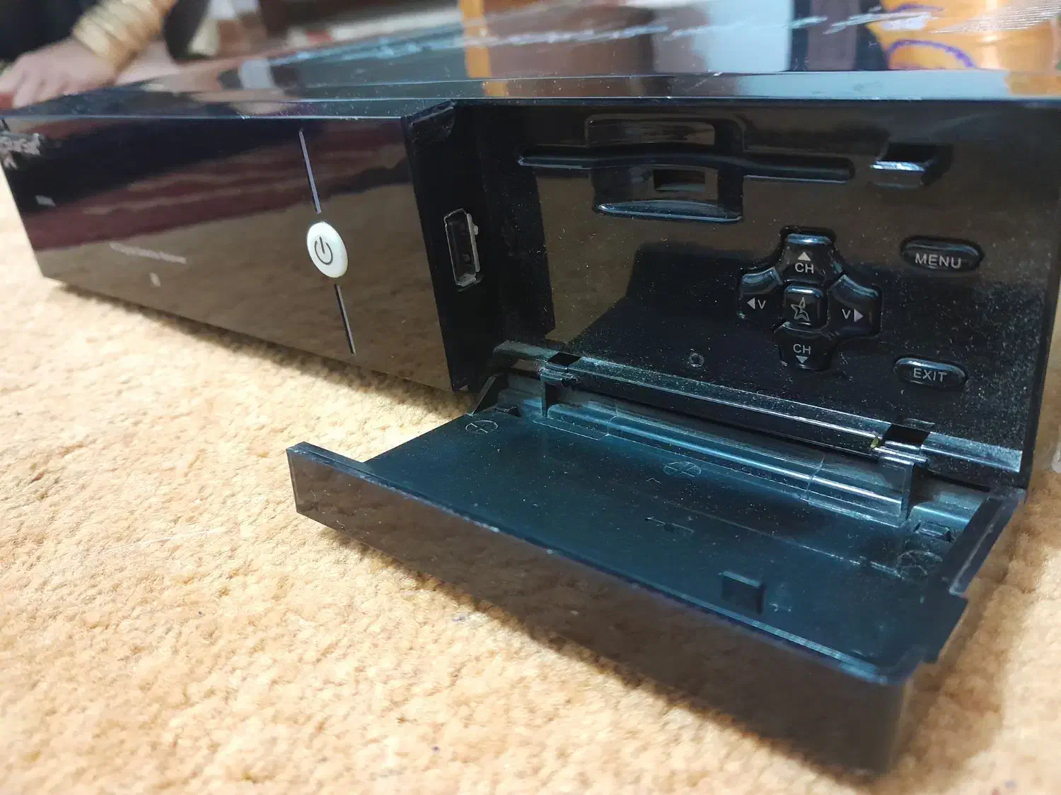 دستگاه گیرنده دیجیتال فول اچ دی|صوتی و تصویری|شهرضا, |دیوار