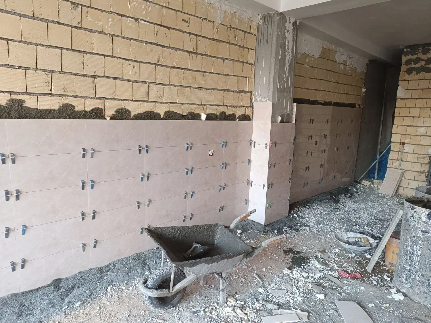 کارگرکاشیکار|استخدام معماری، عمران و ساختمانی|کرمانشاه, |دیوار