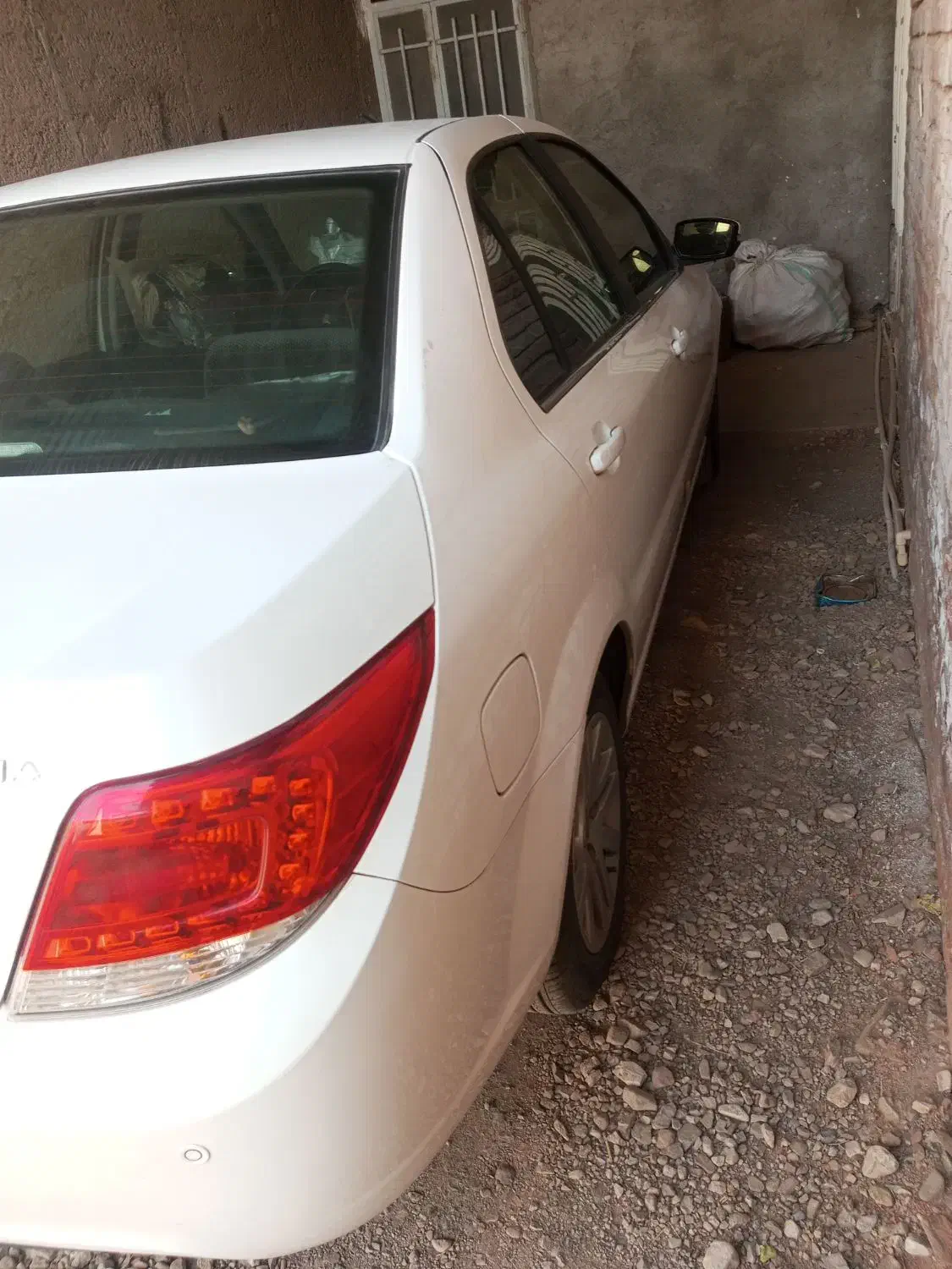 دنا معمولی 95 کم کار در حد|خودرو سواری و وانت|کرمان, |دیوار