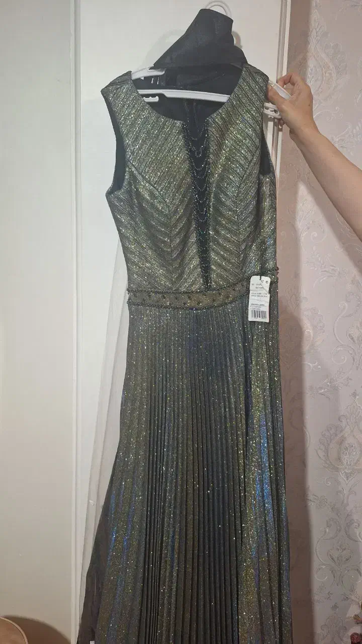 لباس مجلسی|لباس|پاکدشت, پاکدشت (مامازند)|دیوار