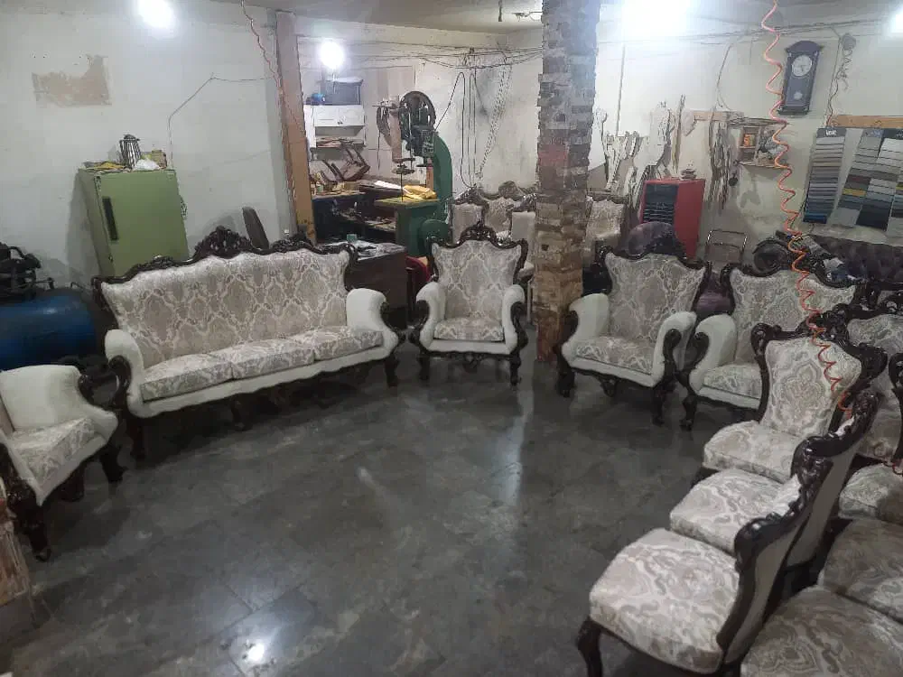 تعمیرتخصصی رویه کوبی تعویض پارچه نجاری رنگ کاری|مبلمان خانگی و میز عسلی|تهران, اوقاف|دیوار