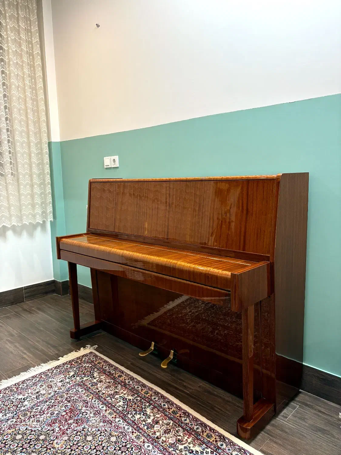 پیانو آکوستیک|پیانو، کیبورد، آکاردئون|بیرجند, |دیوار