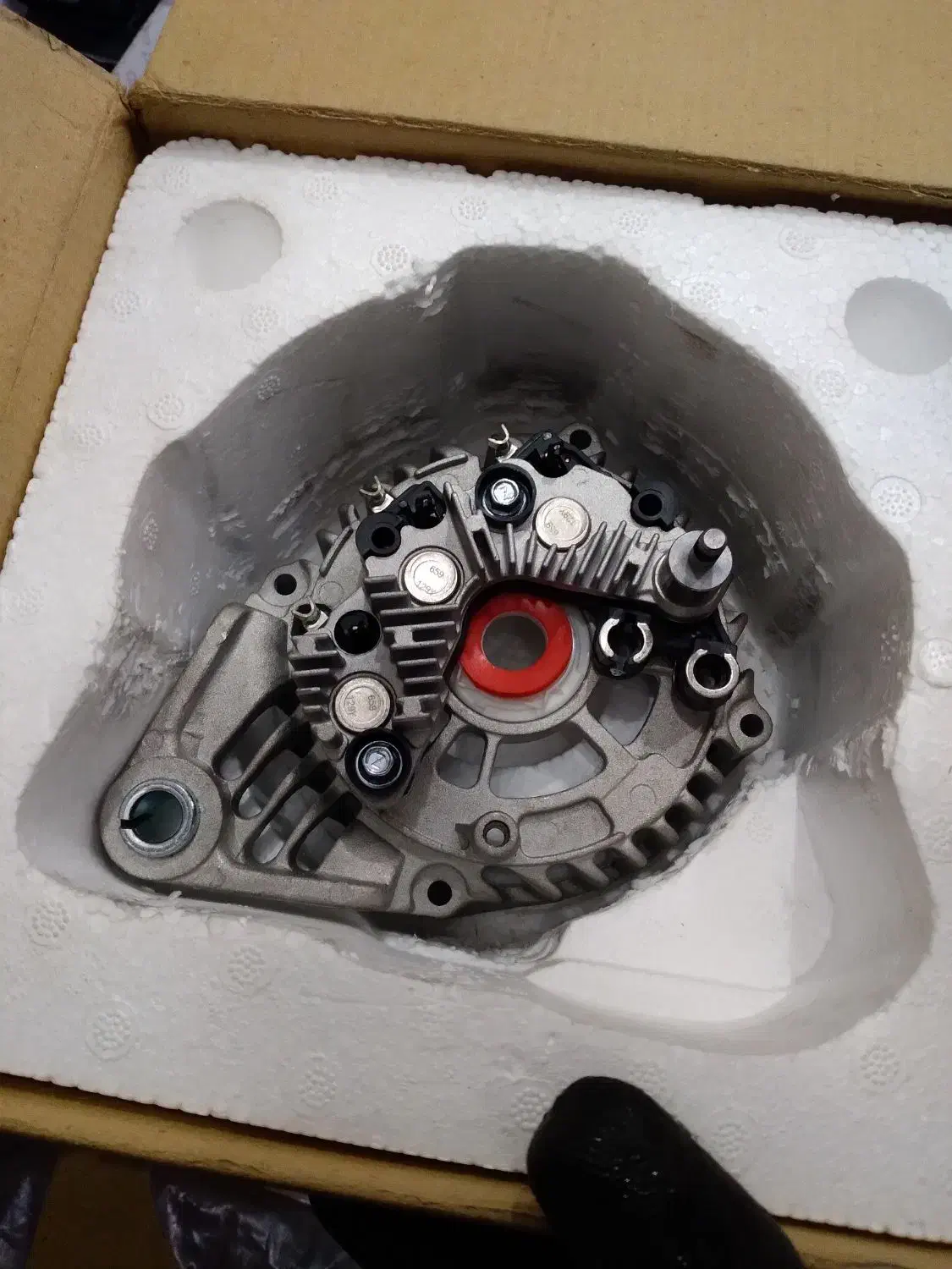 انواع قطعات اصلی نو کمیاب خودرو|خدمات موتور و ماشین|رشت, حومه رشت|دیوار