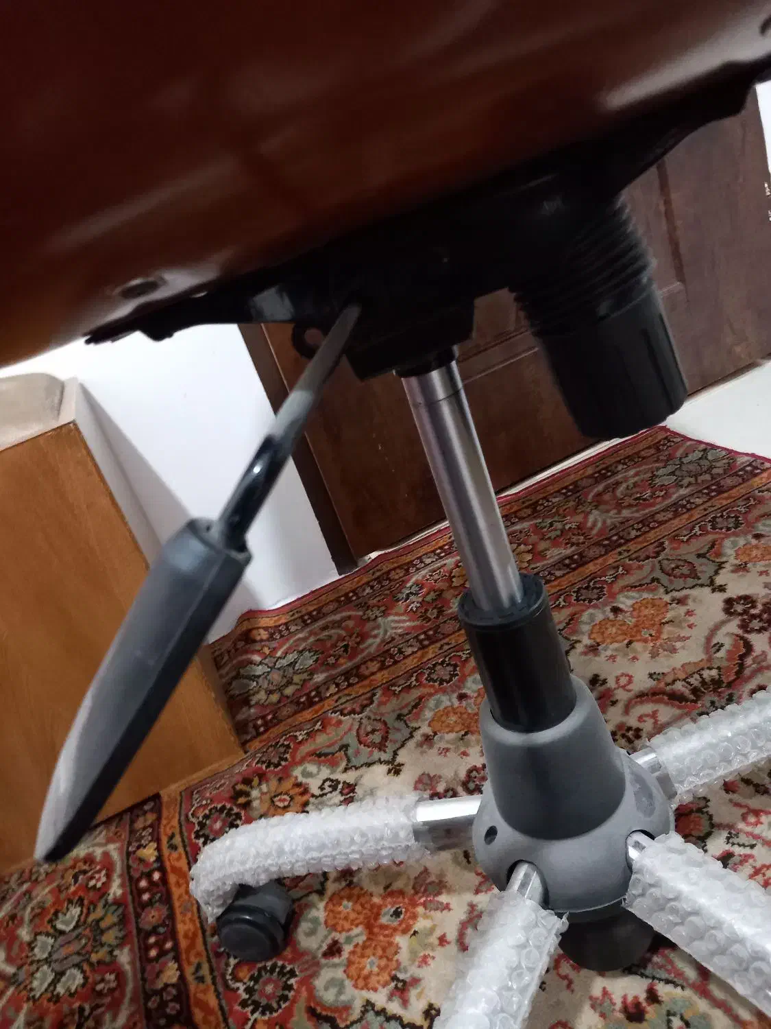 صندلی نو|صندلی و نیمکت|لنجان, |دیوار