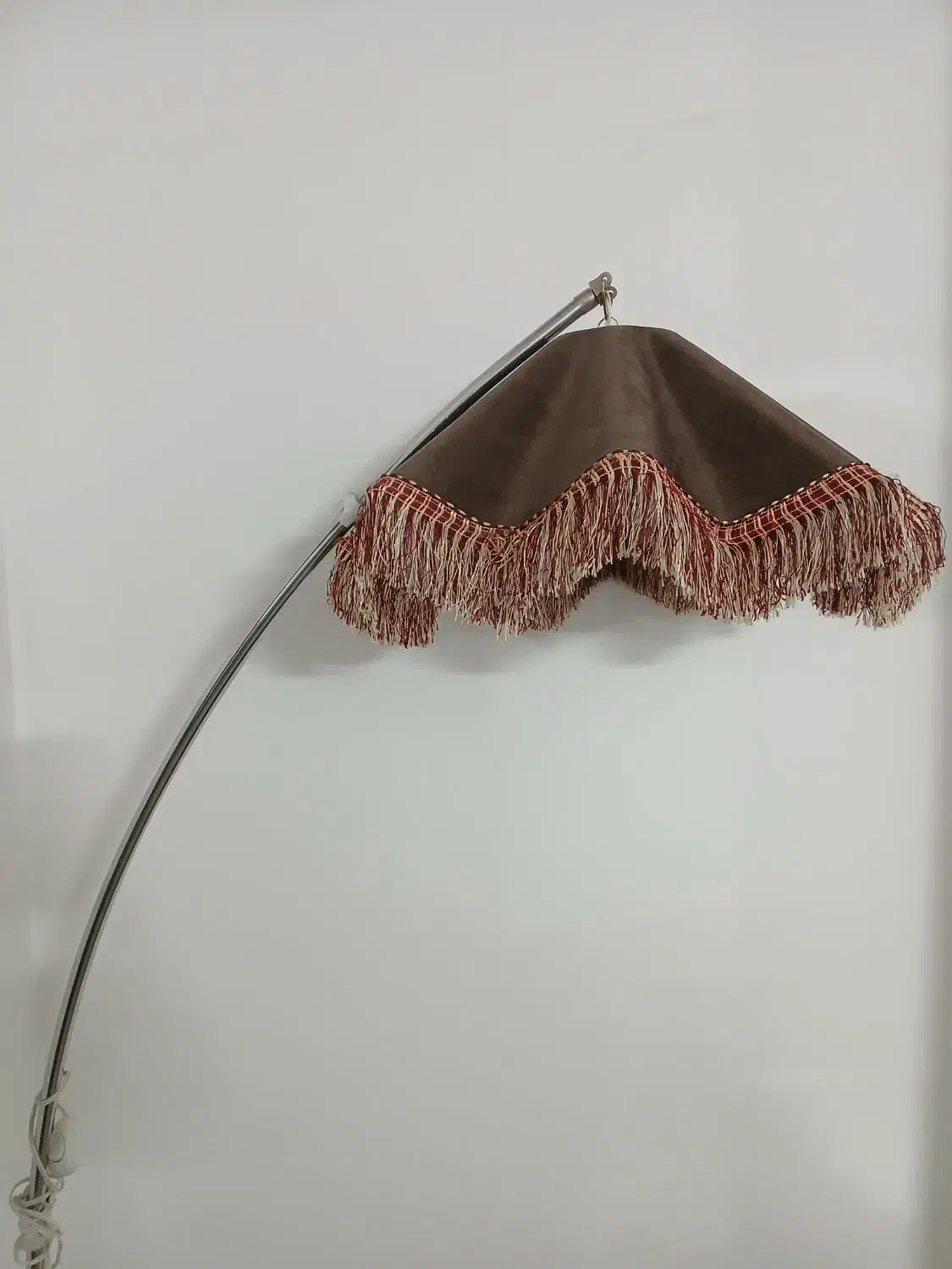 آباژور بزرگ ایستاده|چراغ خواب و آباژور|یزد, |دیوار