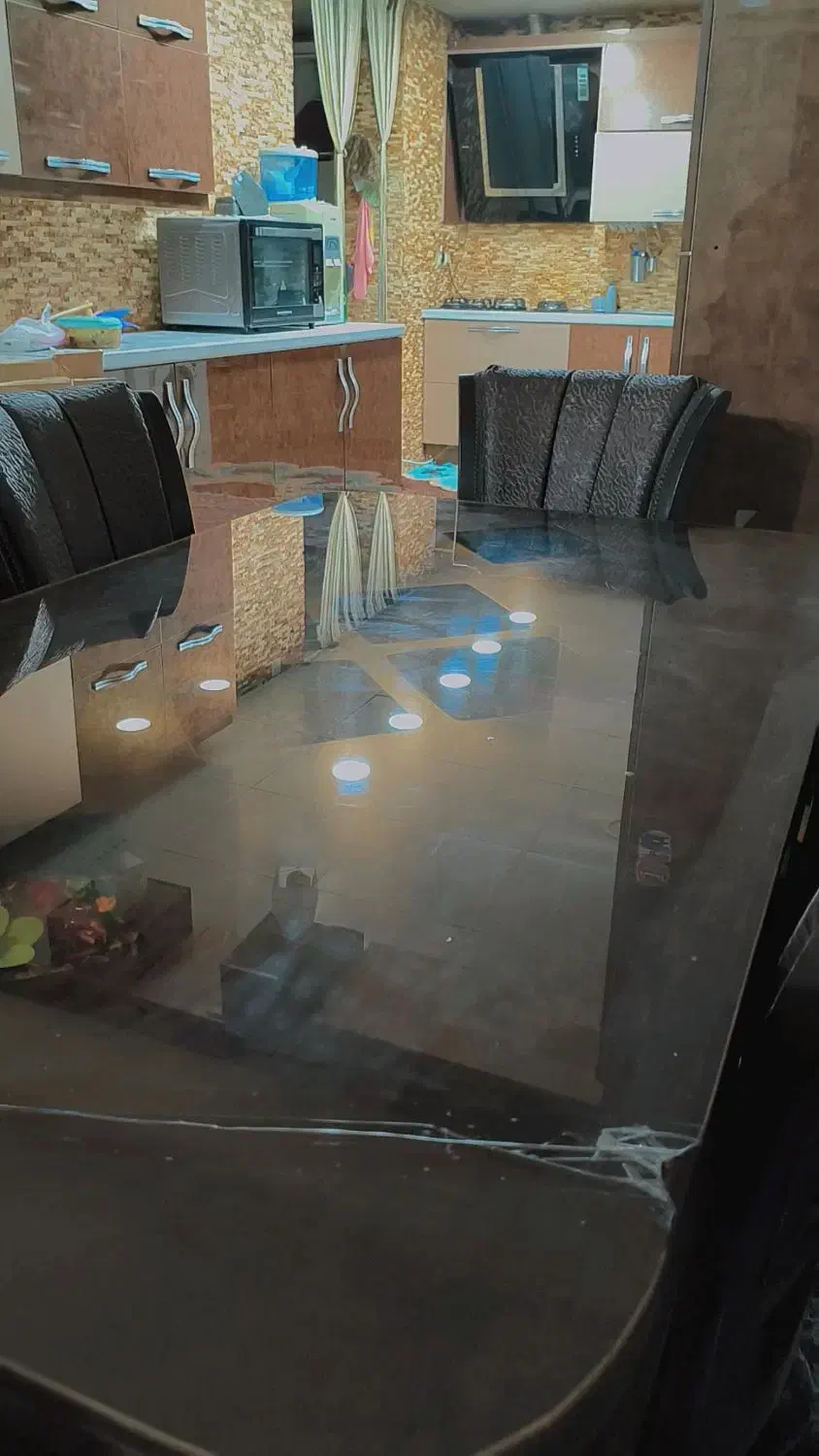 میز ۶ نفره|میز و صندلی غذاخوری|بندر ماهشهر, |دیوار