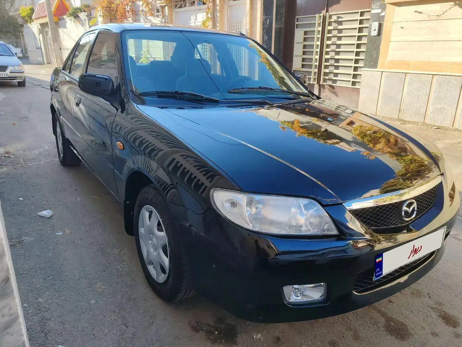 مزدا323 درجه یک مدل82|خودرو سواری و وانت|تربتحیدریه, کاشانی|دیوار