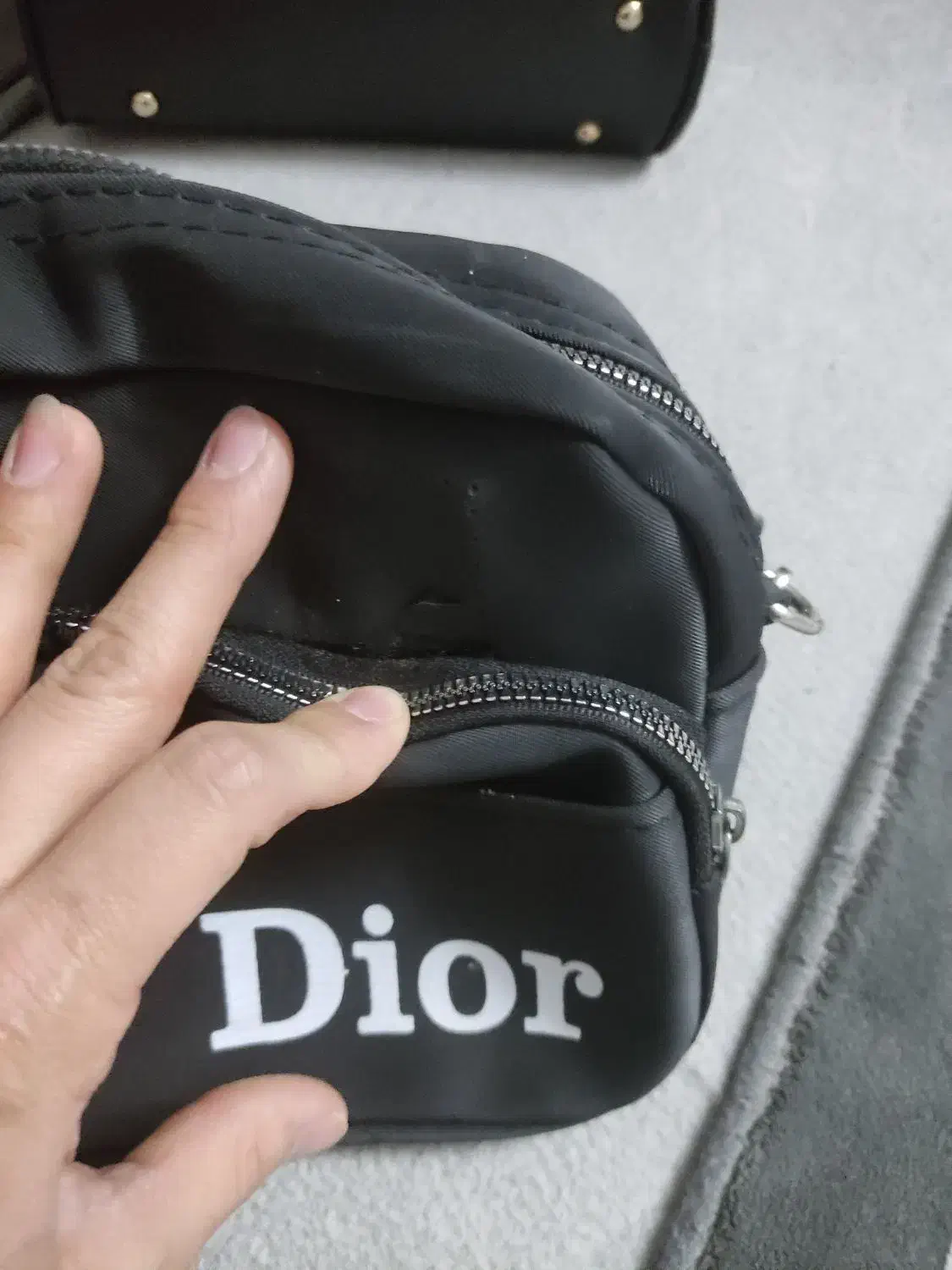 کیف|کیف، کفش، کمربند|قم, باغ شریفی|دیوار