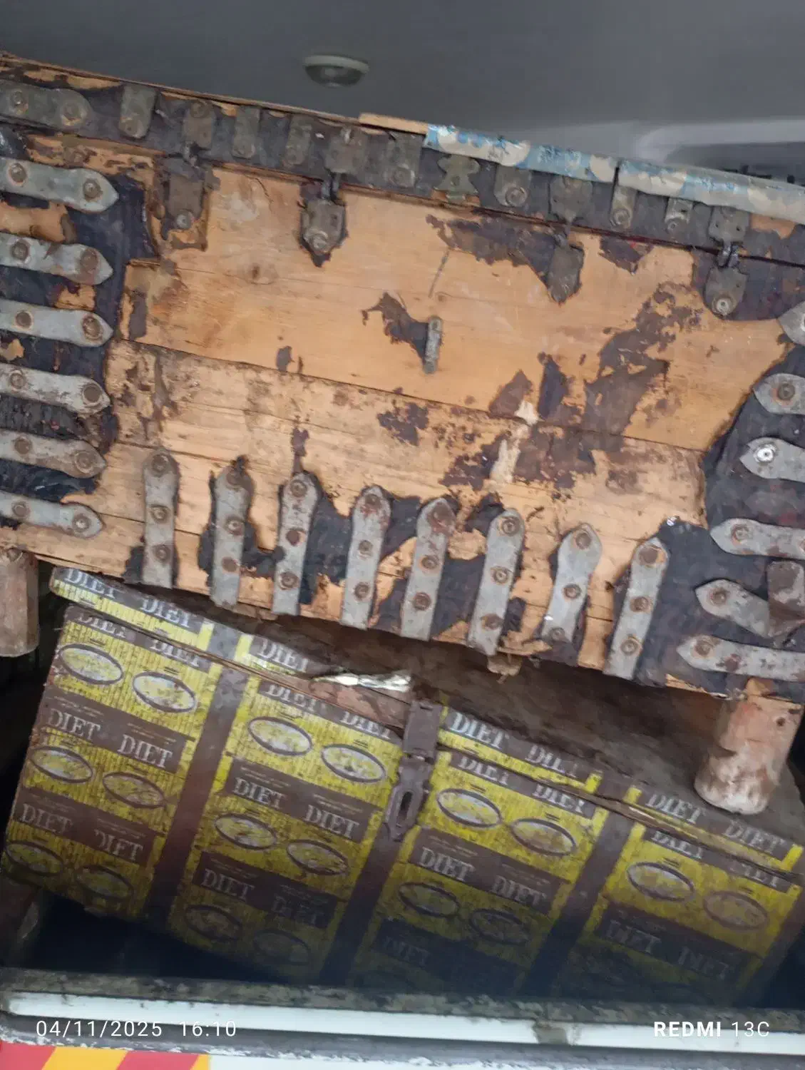 یخدان قدیمی|کلکسیون اشیاء عتیقه|اراک, |دیوار