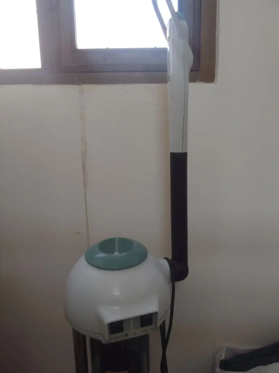 دستگاه بخار صورت حرفه ای|آرایشگاه و سالن‌های زیبایی|اصفهان, باغ زرشک|دیوار